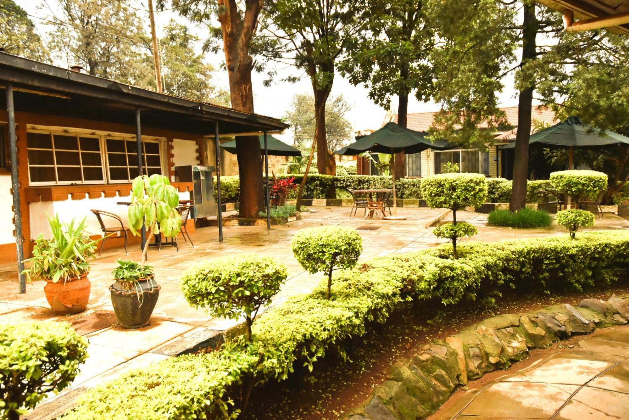 Wagon Wheel Hotel Eldoret Exterior foto