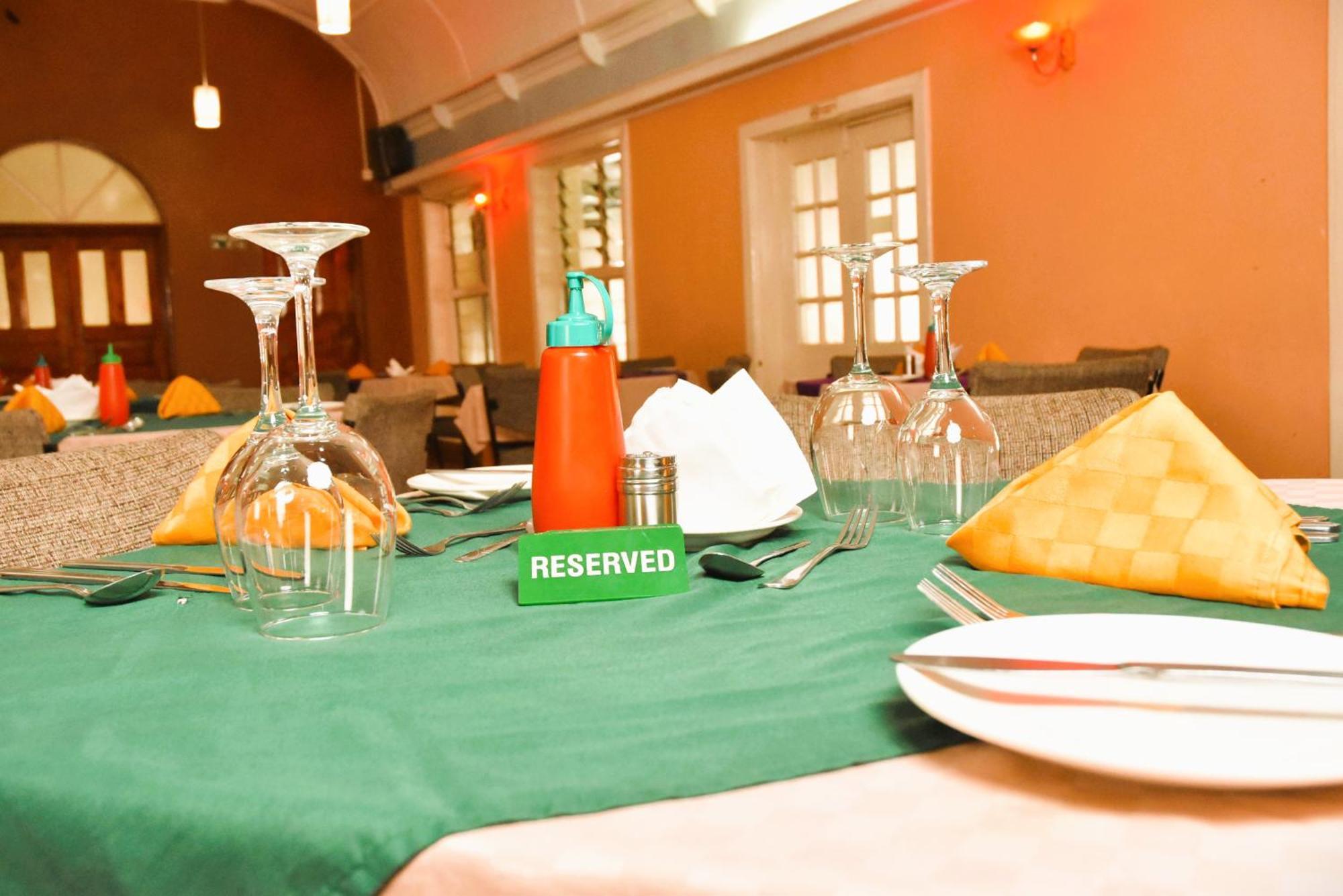Wagon Wheel Hotel Eldoret Exterior foto